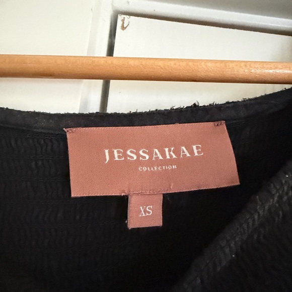 Elegant Black Long-Sleeve Maxi Dress - Women's Jessakae - Picture 2 of 2